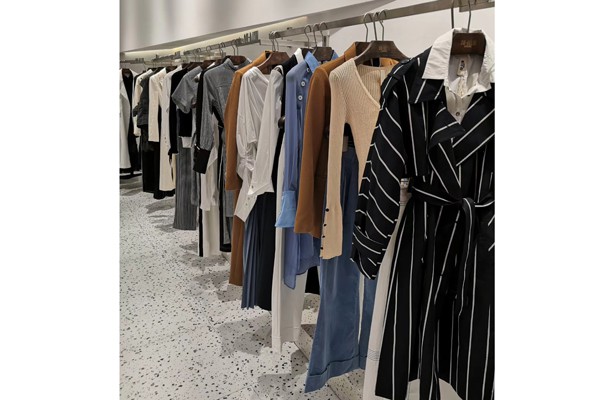 Ou.allin欧引女装店铺展示