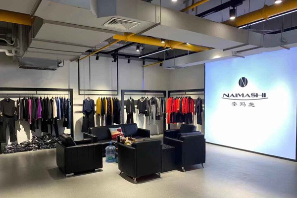 奈玛施女装店铺展示