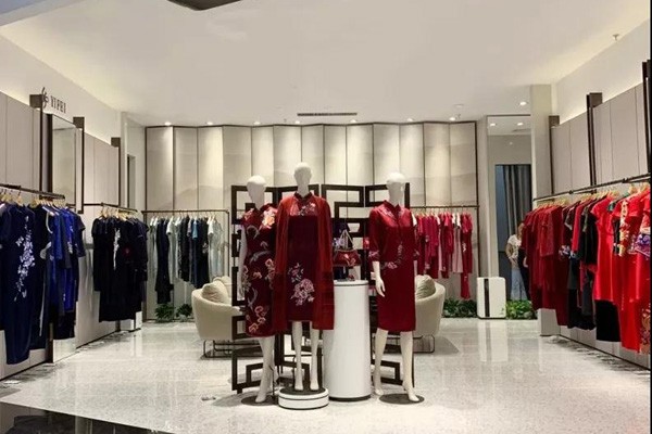 懿菲女装店铺形象