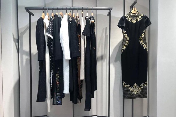 懿菲女装店铺展示