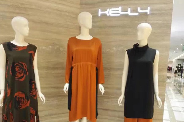 扣扣女装店铺展示