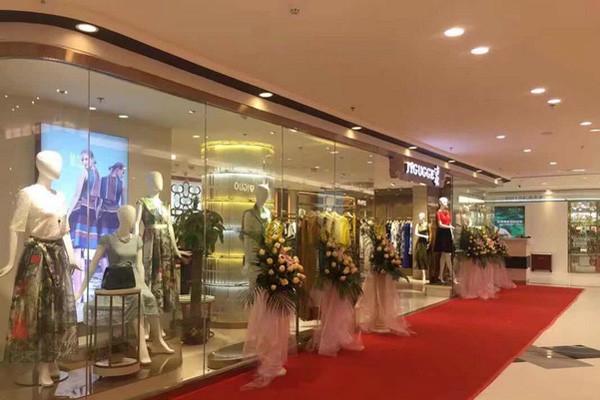 江韵古歌女装店铺形象