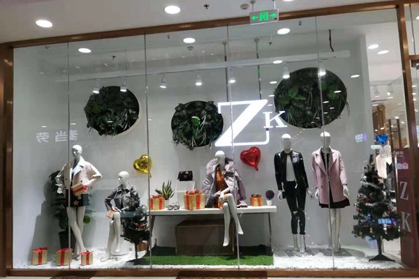 淡蔻女装店铺展示