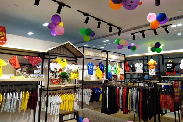 TYPEBOY形仔童装店铺展示