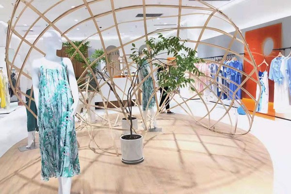 芙纯女装店铺形象