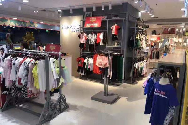 快乐丘比童装店铺形象