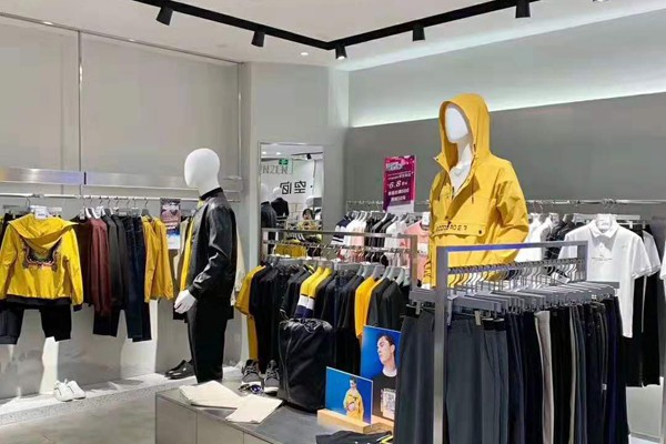 空间男装店铺形象