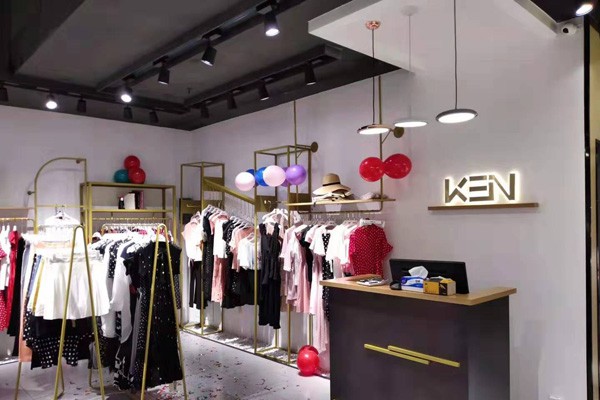 卡尔诺女装店铺形象