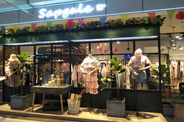 熙加女装店铺形象