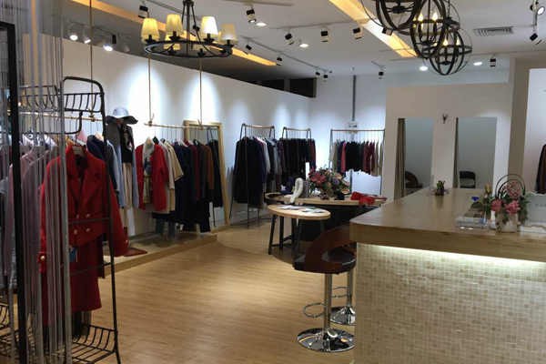 CH女装店铺形象