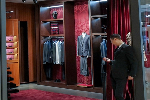 杜嘉班纳休闲装店铺形象