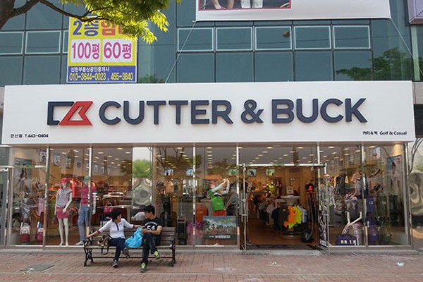 CUTTER&BUCK休闲装店铺形象