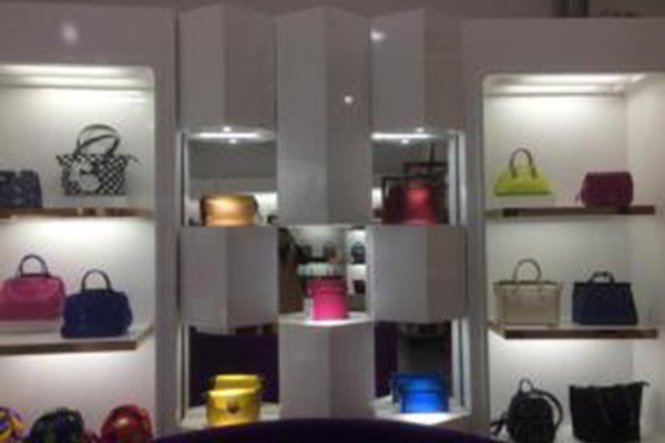 卡丹娜店铺形象