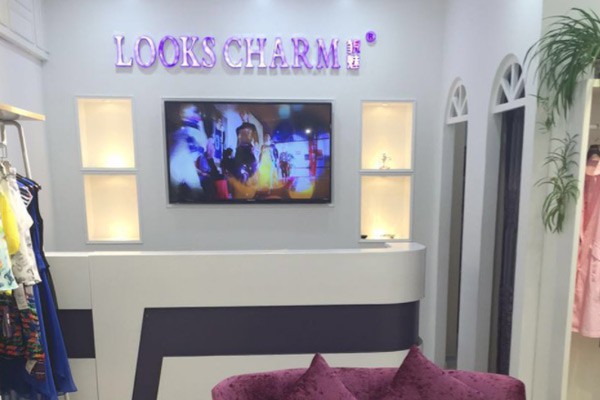 貌魅女装店铺展示