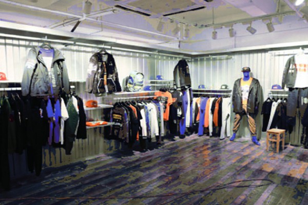 火星商店休闲装店铺形象