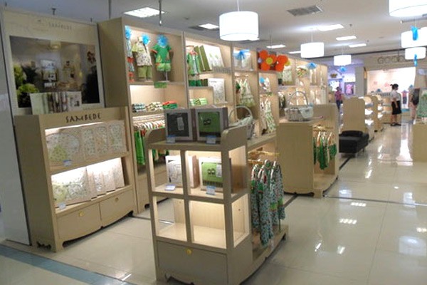 三木比迪童装店铺展示