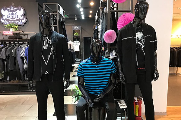 雅戈东尼男装店铺展示