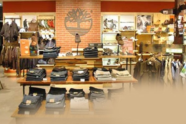 添柏岚运动装店铺展示