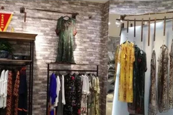 瑞内尔rene.luo女装店铺形象