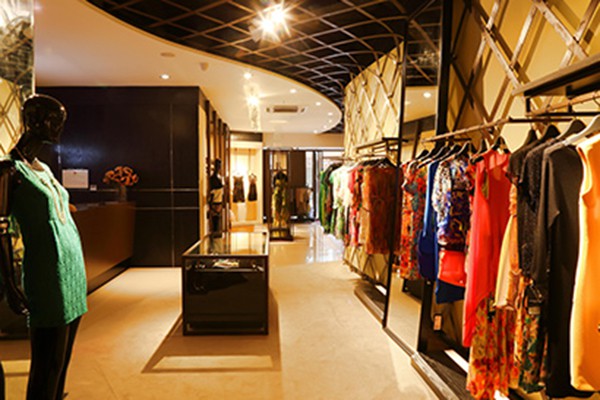 伯尼斯茵女装店铺形象