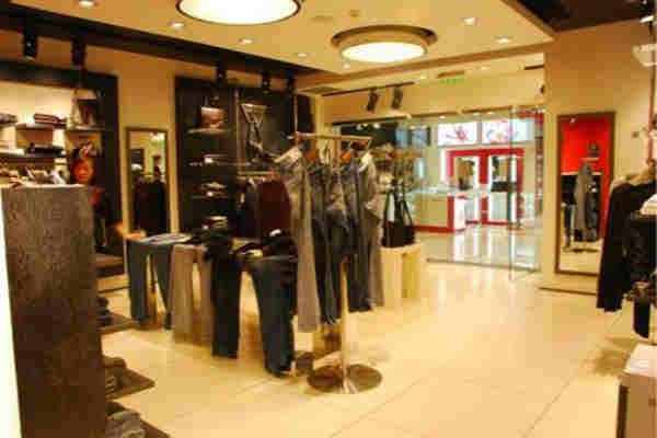 盖尔斯女装店铺展示