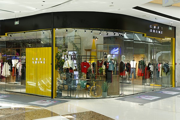 珞炫女装店铺展示