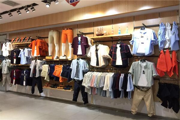 美特华菲男装店铺展示