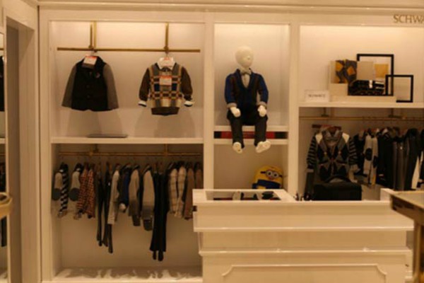 舒湾童装店铺形象