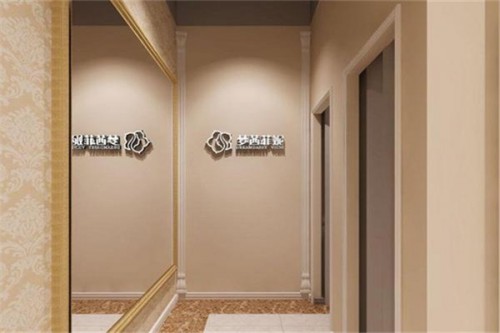 梦茜菲妮女装店铺展示