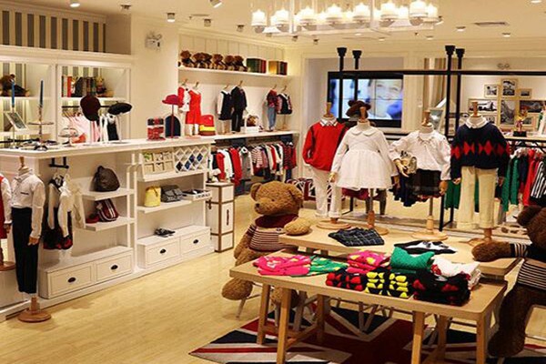 小神童童装店铺展示