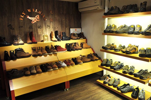 天翔鞋帽店铺展示