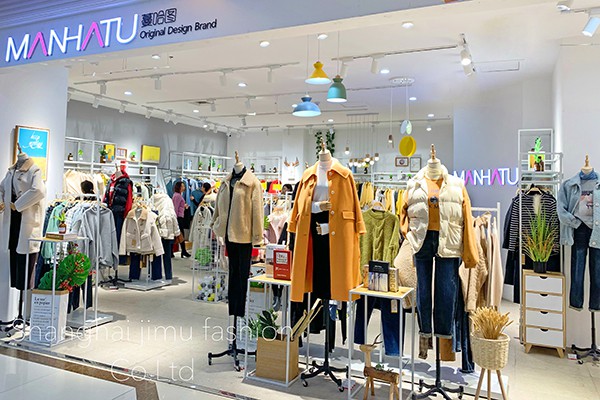 蔓哈图女装店铺展示