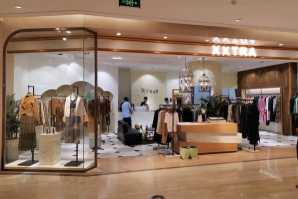 质萃女装店铺展示