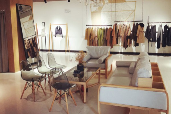 质萃女装店铺展示