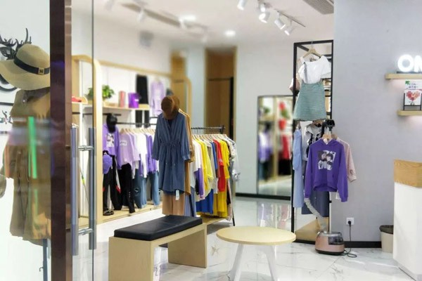 至感休闲装店铺形象