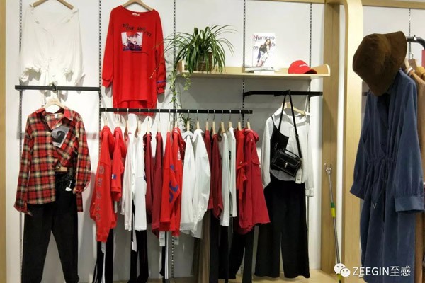 至感休闲装店铺展示