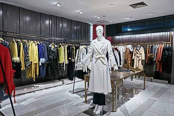 可可尼女装店铺形象