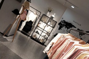 麦笈-​My&juvenilia店铺