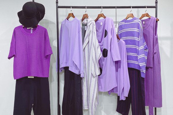 紫布语女装店铺展示