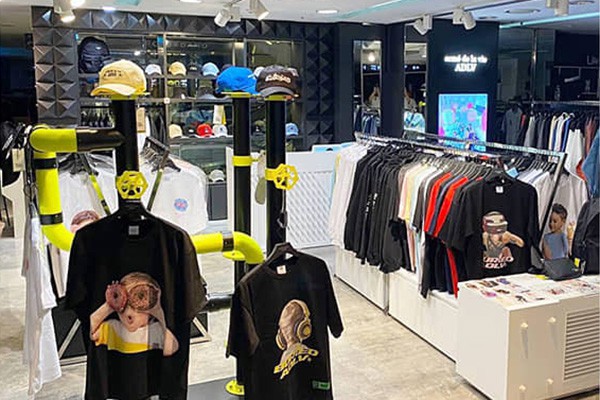 ADLV休闲装店铺展示