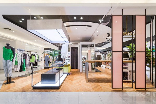 ​vizaviza女装店铺形象