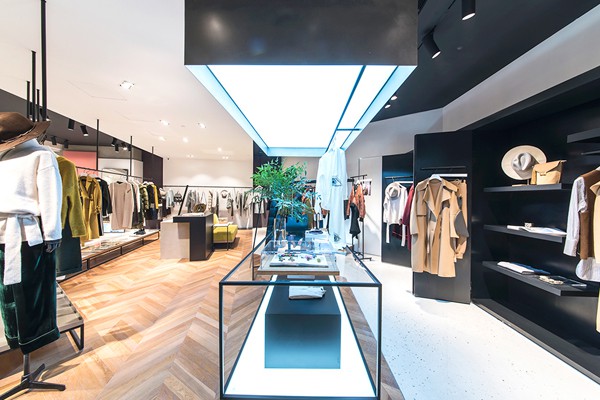 ​vizaviza女装店铺形象