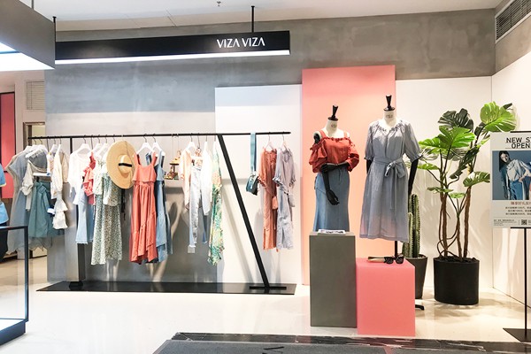 ​vizaviza女装店铺形象