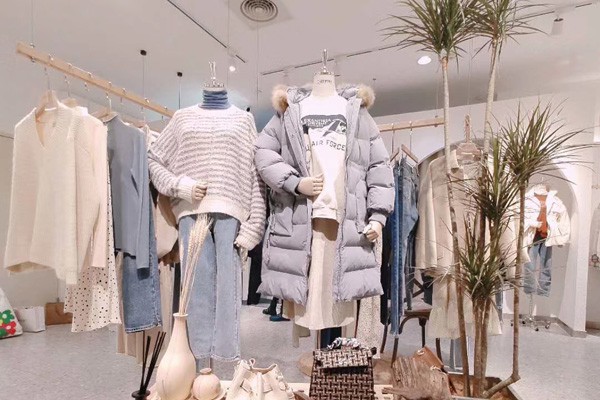 DEEPPORT深港女装店铺展示