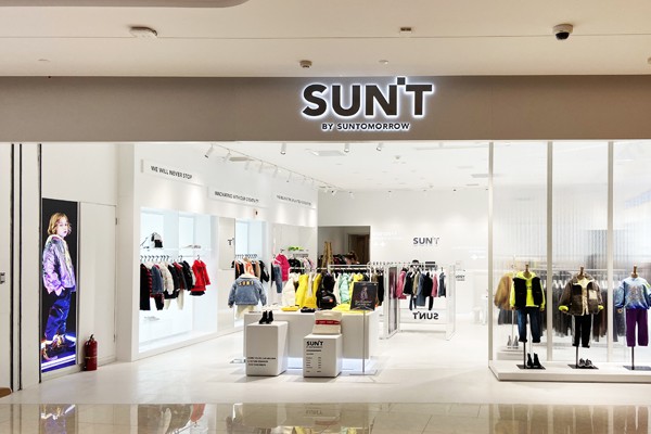 suntomorrow童装店铺展示