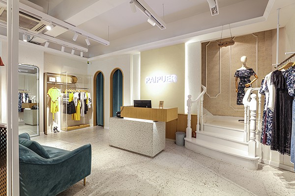 拍普儿女装店铺形象