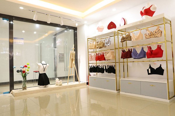 幂姿内衣店铺展示