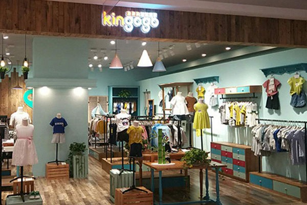 金果果童装店铺展示