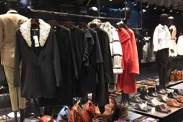 WEN&VI女装店铺展示