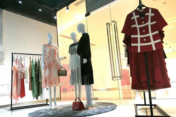 WEN&VI女装店铺展示